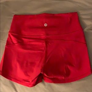 Everlux 2.5” shorts lululemon